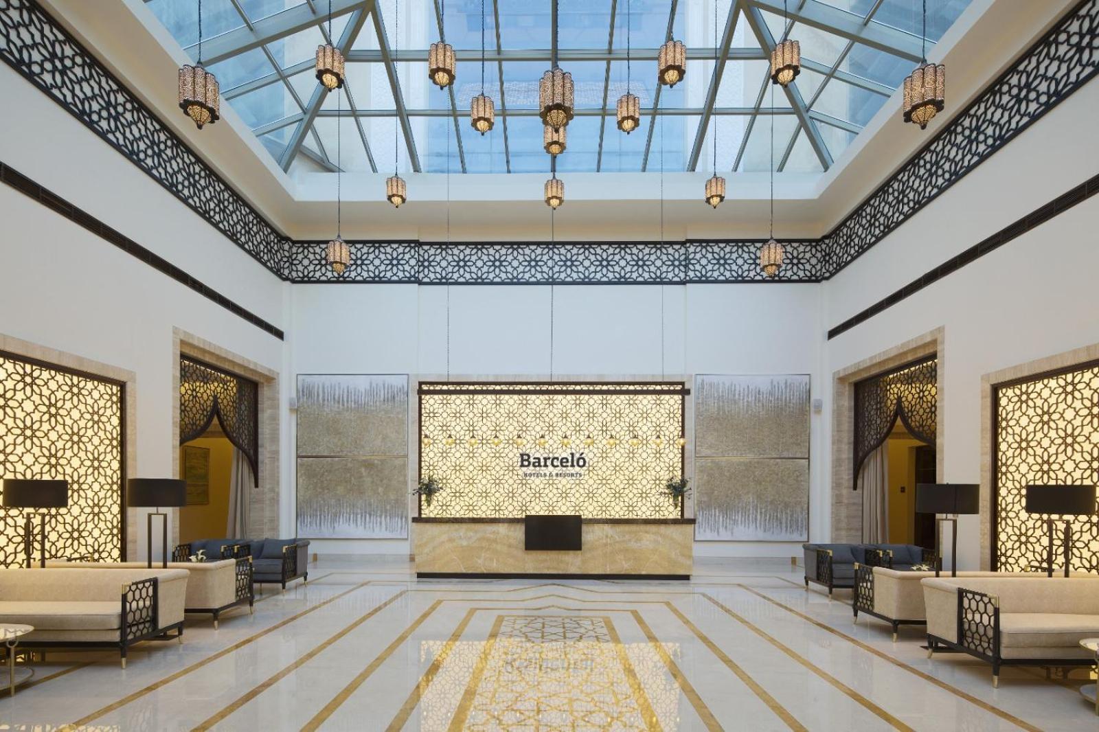 Barcelo Al Jaddaf, Dubai Hotel Екстериор снимка Barceló Barcelona