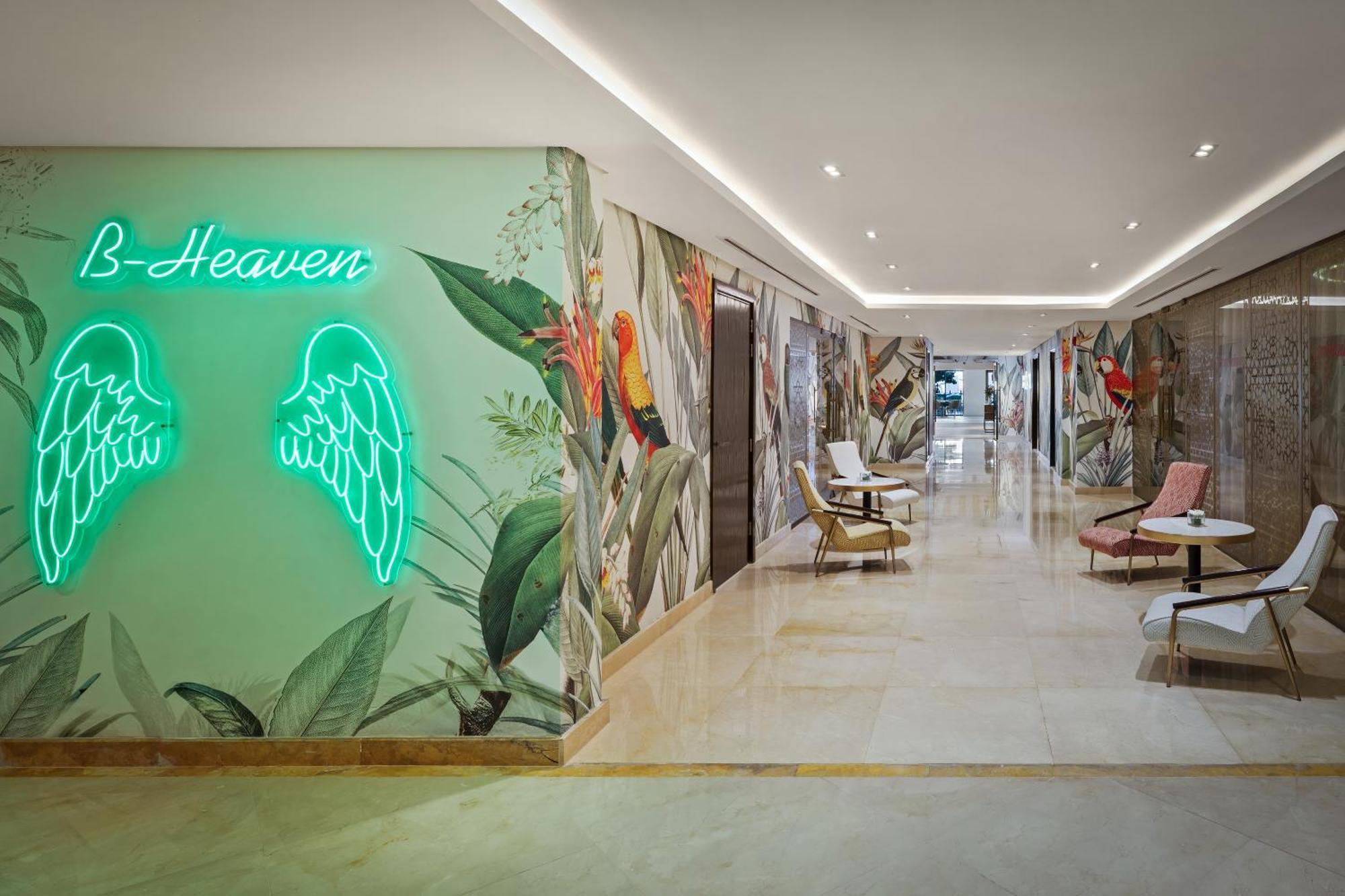 Barcelo Al Jaddaf, Dubai Hotel Екстериор снимка B-Heaven