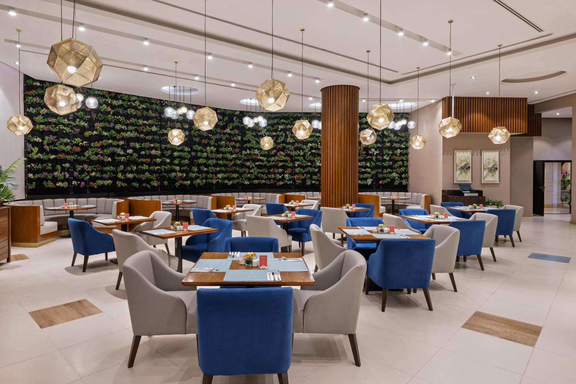 Barcelo Al Jaddaf, Dubai Hotel Екстериор снимка