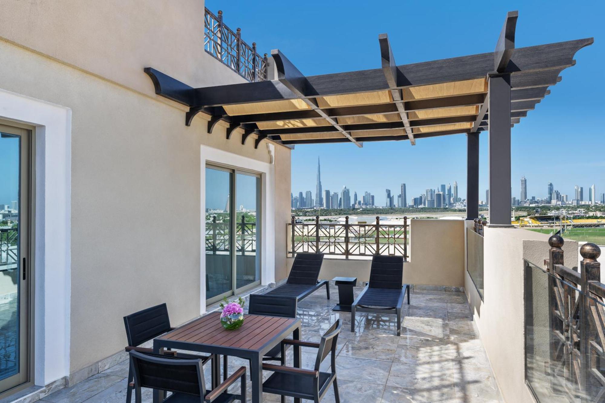 Barcelo Al Jaddaf, Dubai Hotel Екстериор снимка