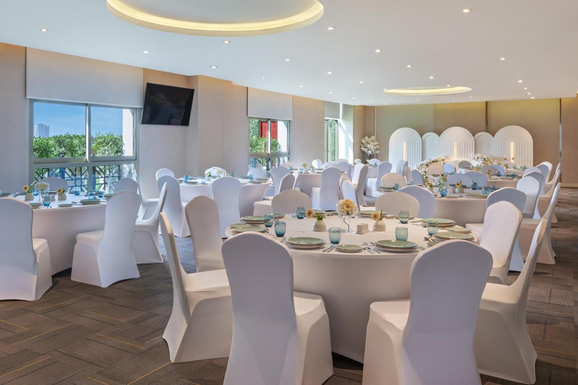 Barcelo Al Jaddaf, Dubai Hotel Екстериор снимка